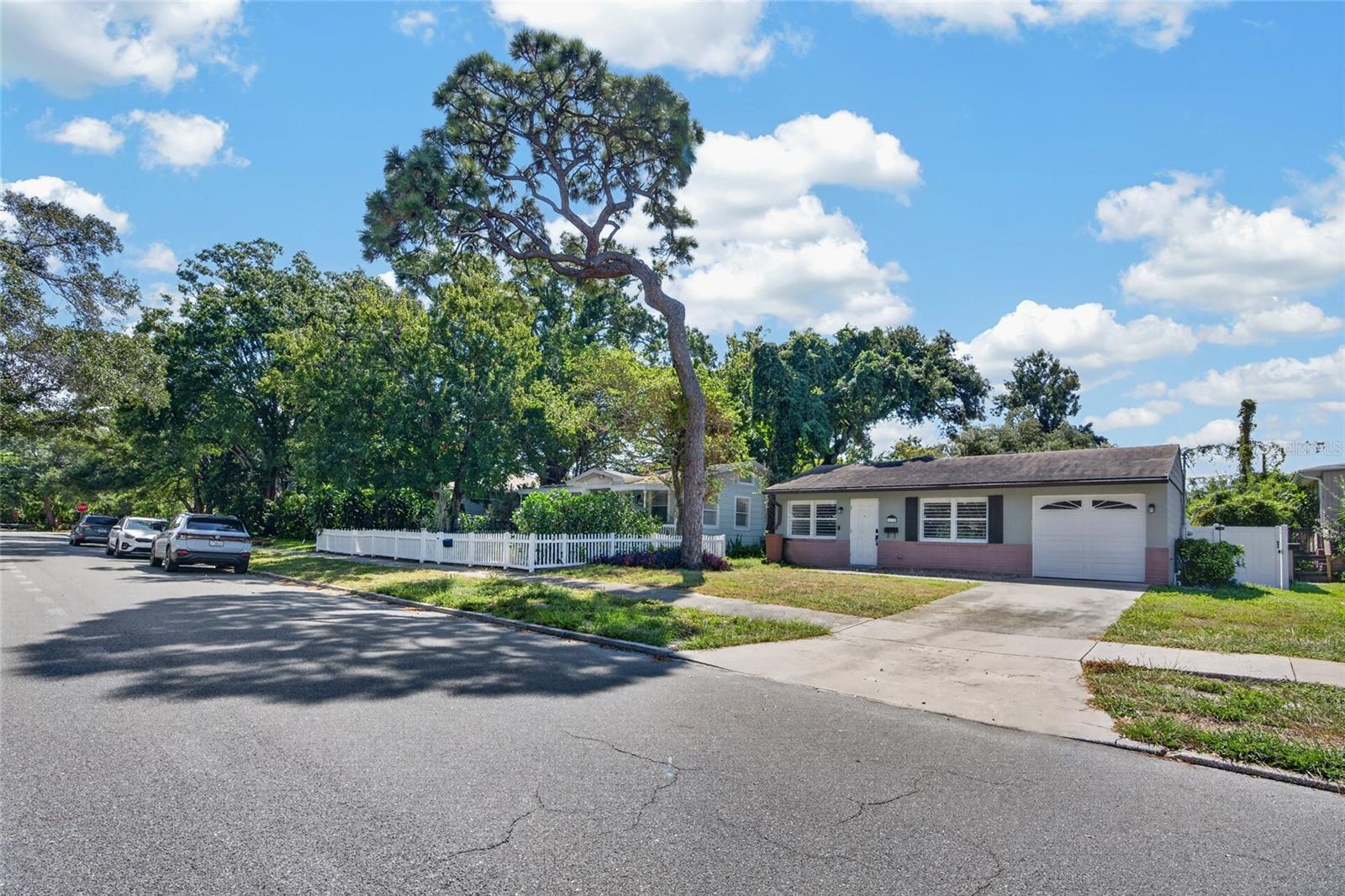 2138 7TH AVENUE N, St Petersburg, FL 33713