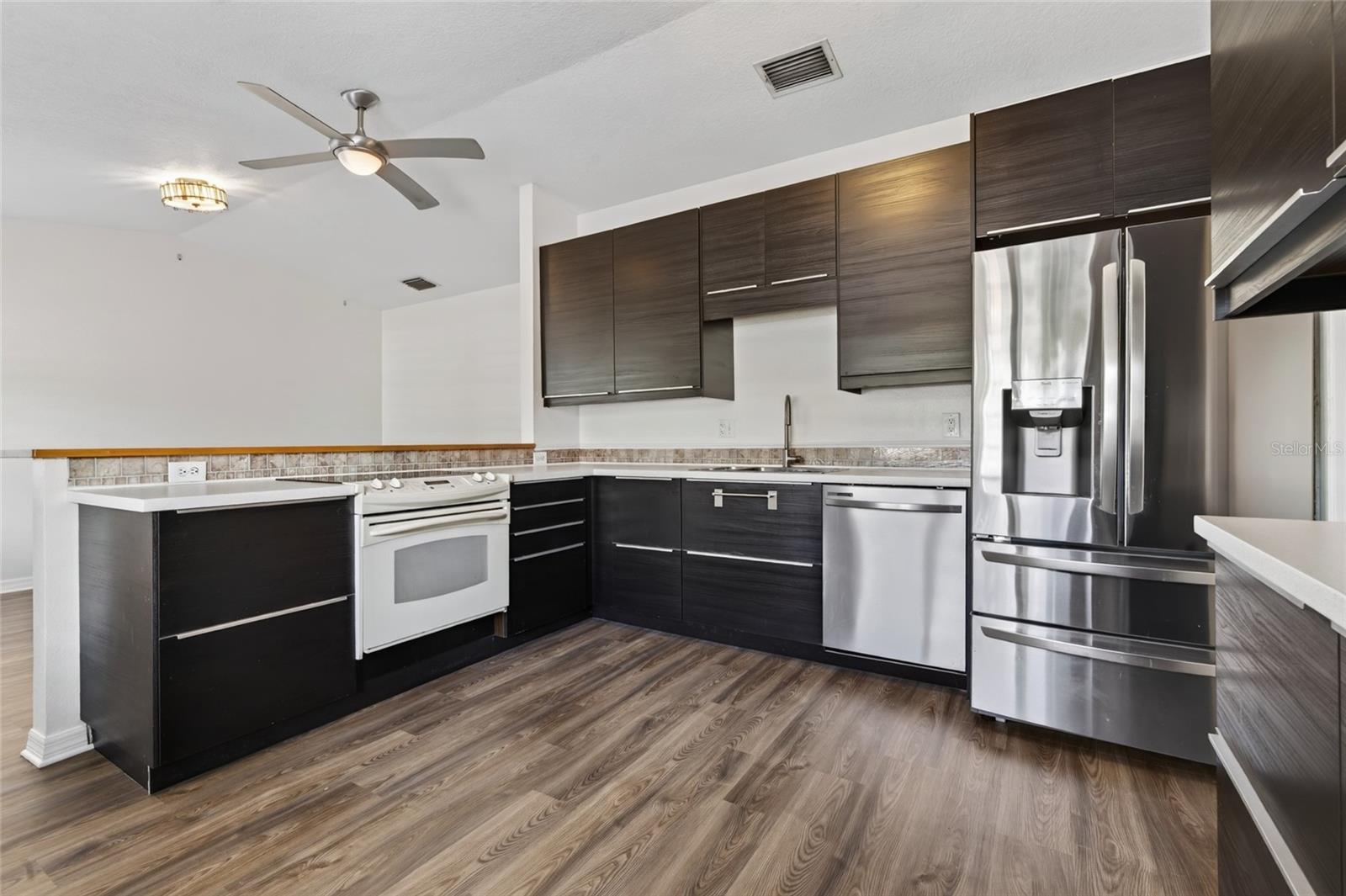 2138 7TH AVENUE N, St Petersburg, FL 33713