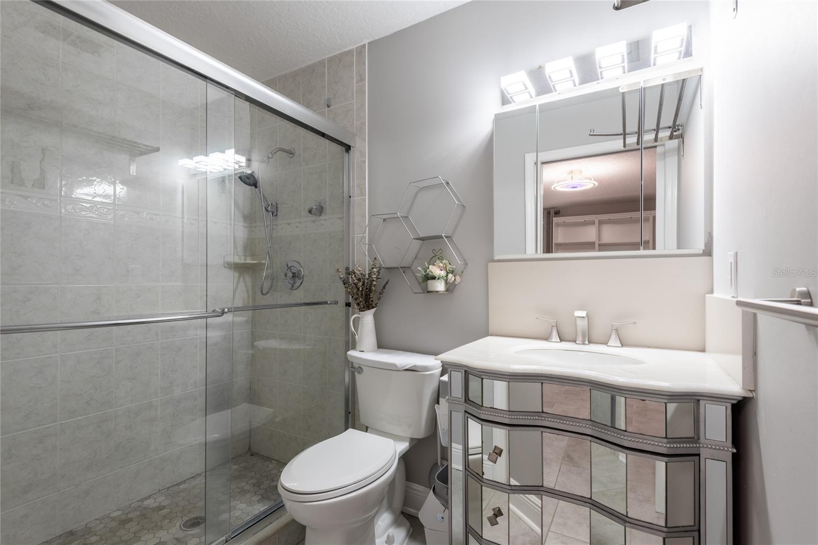 1944 ELAINE DRIVE, #1944, Clearwater, FL 33760