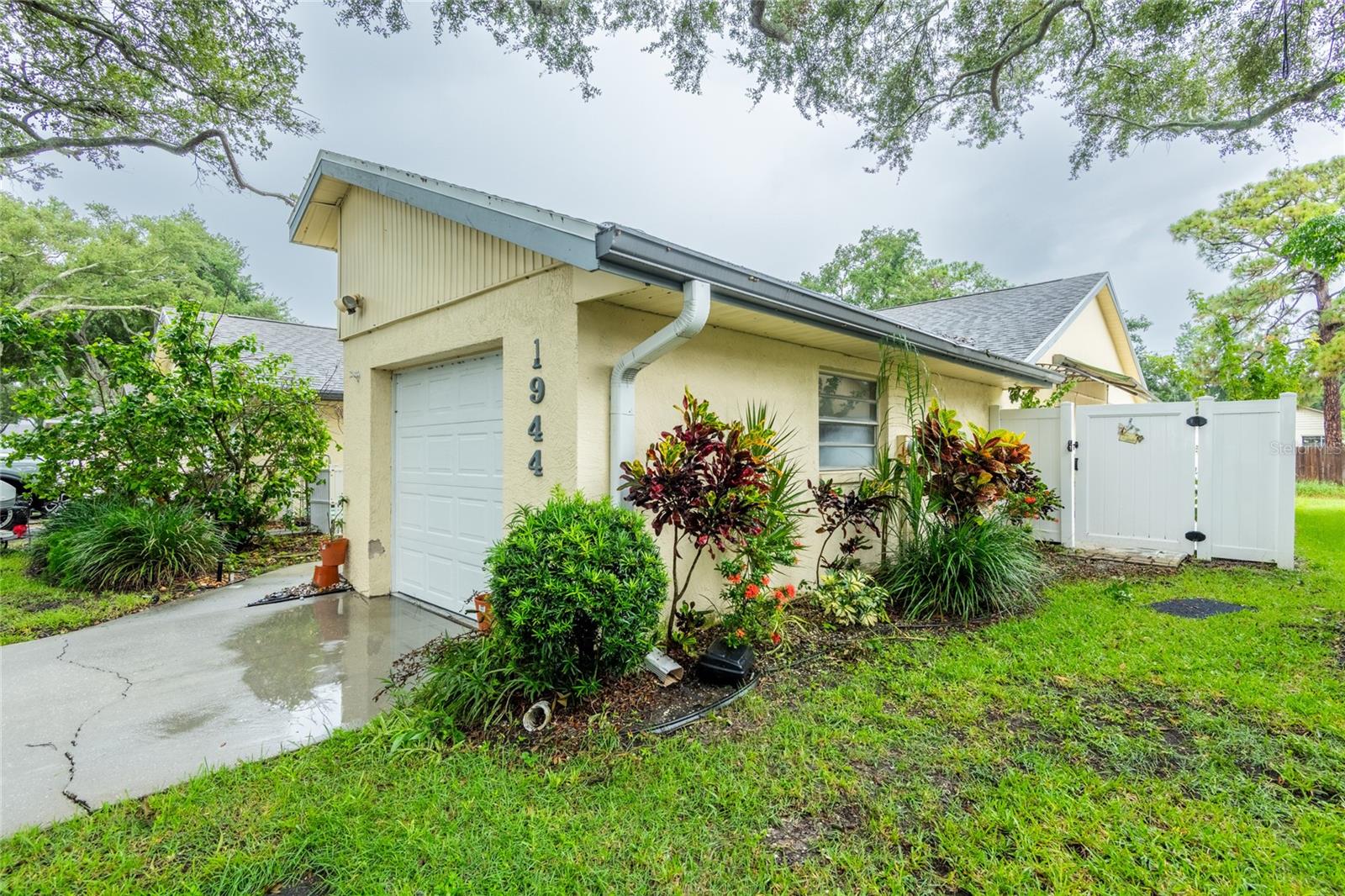 1944 ELAINE DRIVE, #1944, Clearwater, FL 33760