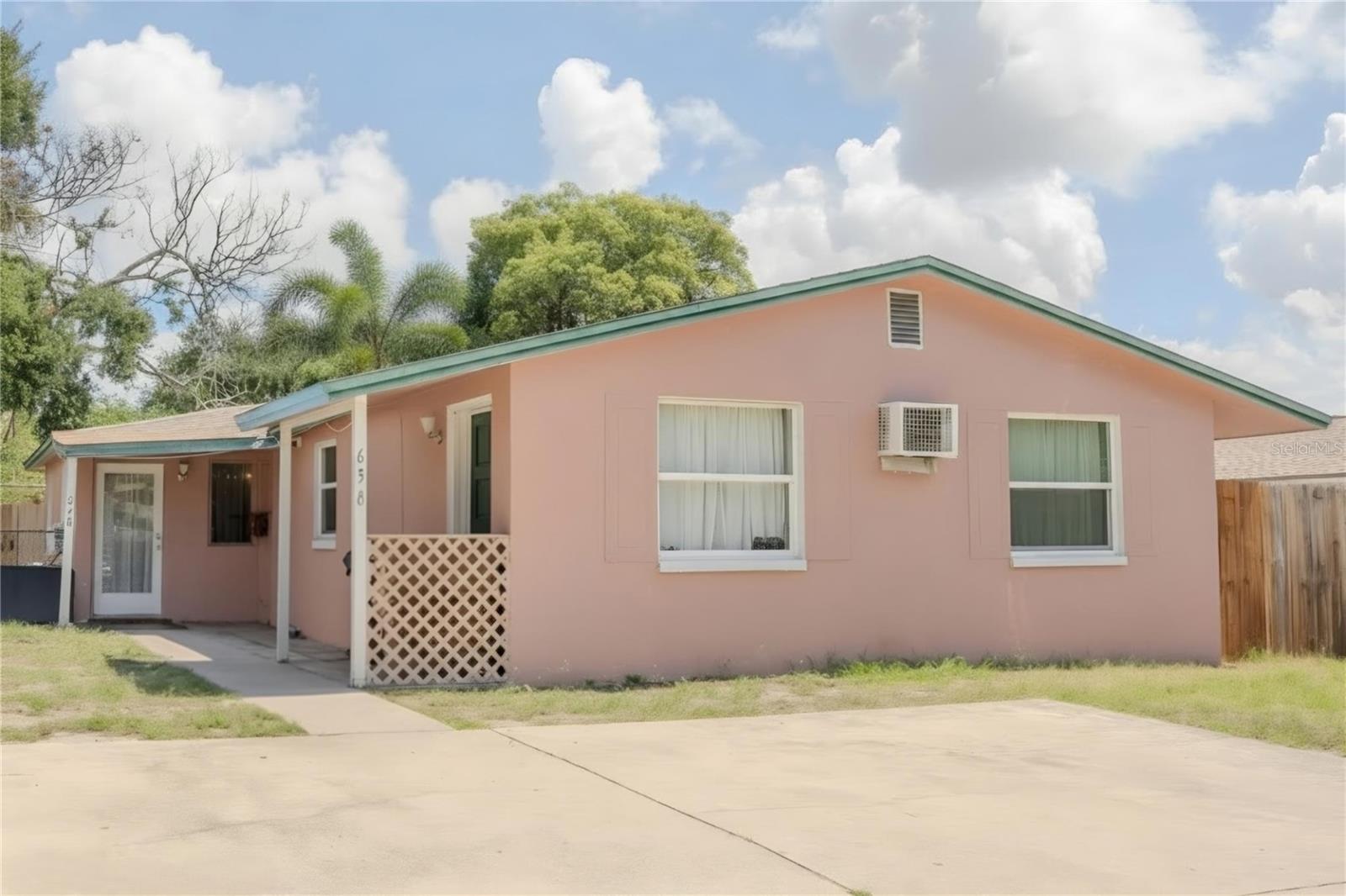 636 DOGWOOD COURT, Dunedin, FL 34698 636 DOGWOOD COURT, Dunedin, FL 34698