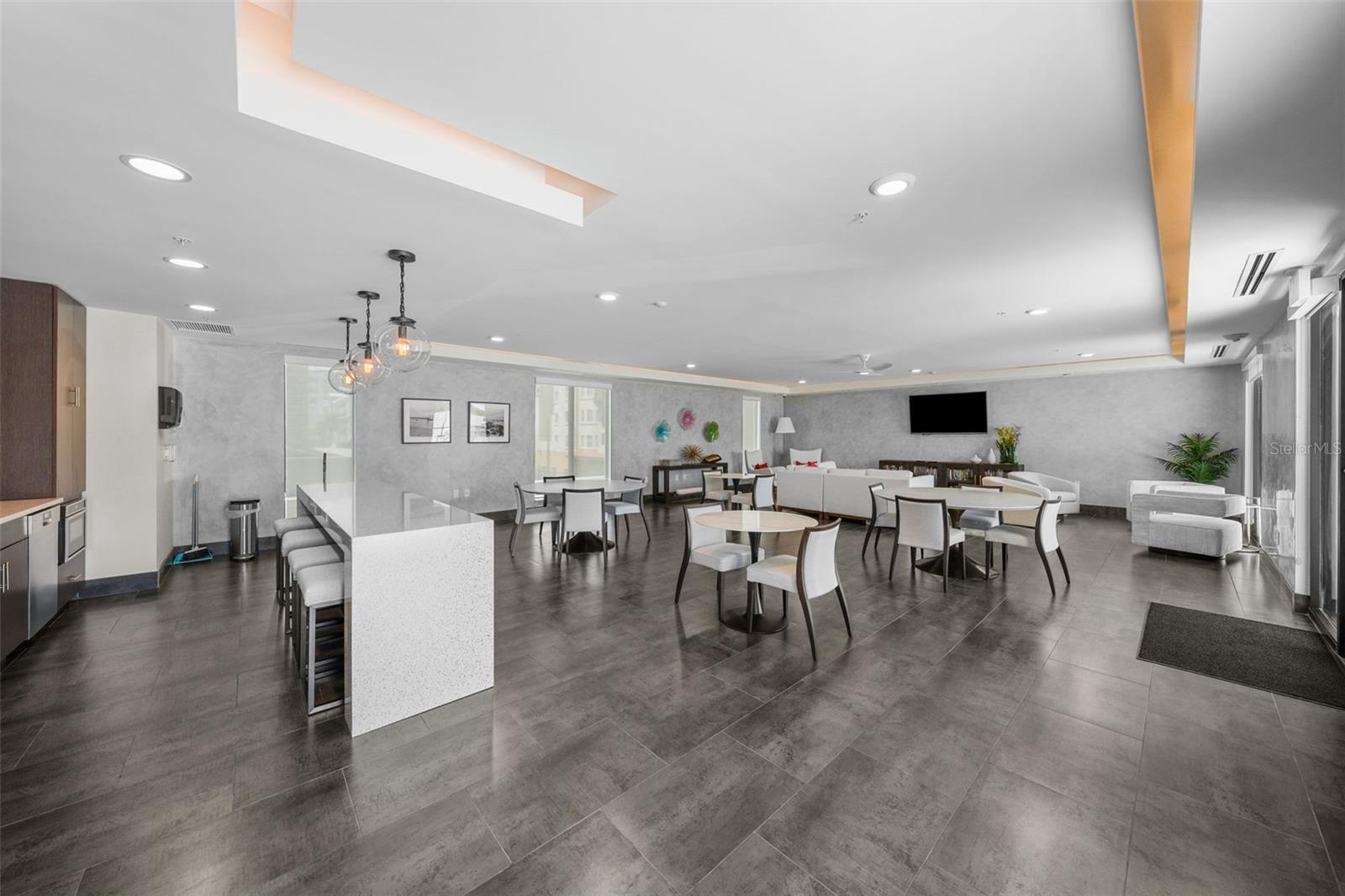 199 DALI BOULEVARD, #807, St Petersburg, FL 33701