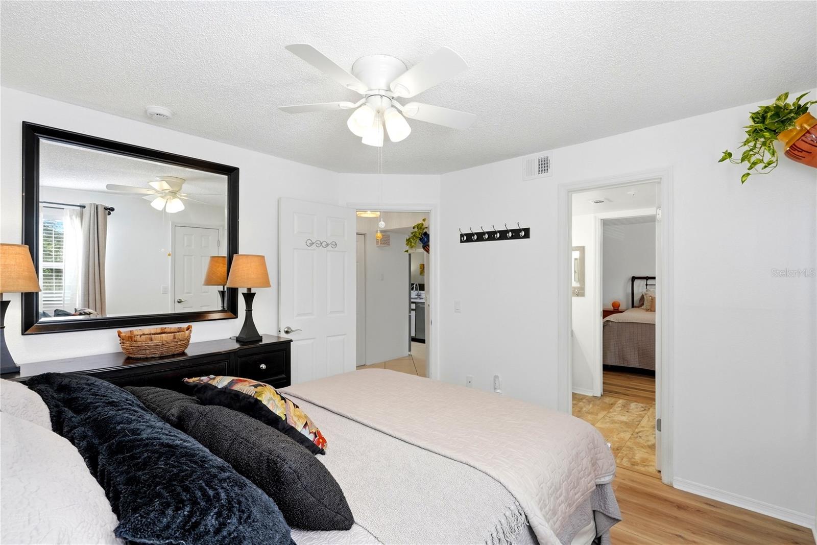 2400 FEATHER SOUND DRIVE, #427, Clearwater, FL 33762
