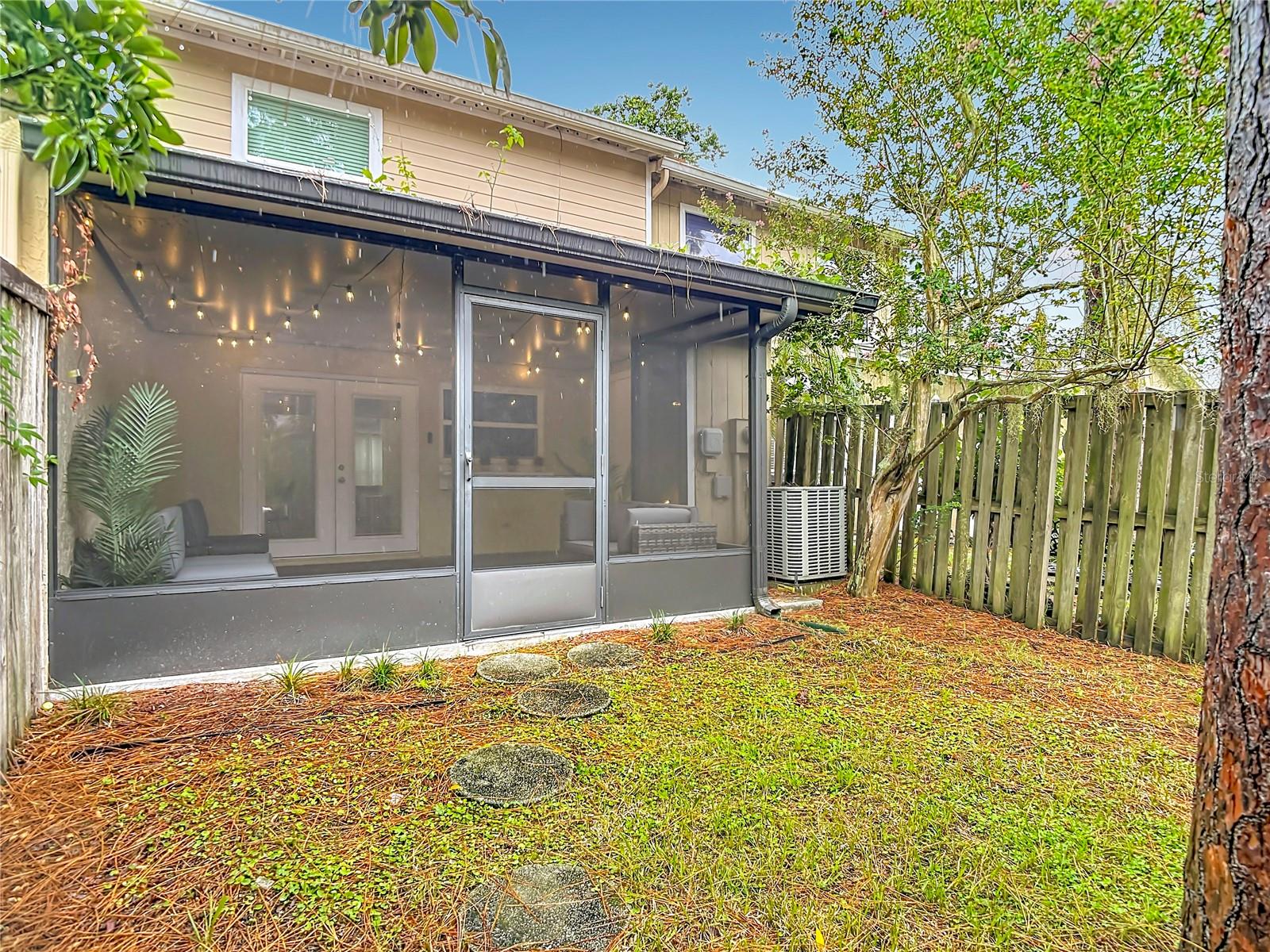 14732 PINE GLEN CIRCLE, Lutz, FL 33559
