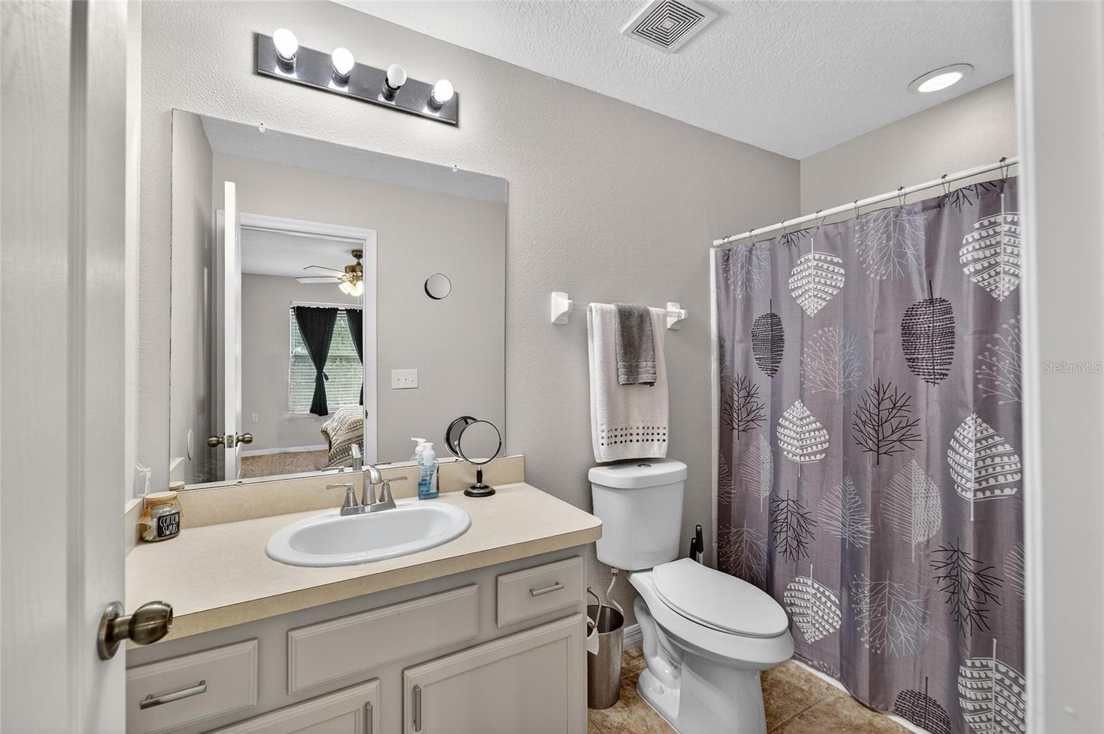 2052 GREENWOOD VALLEY DRIVE, Plant City, FL 33563