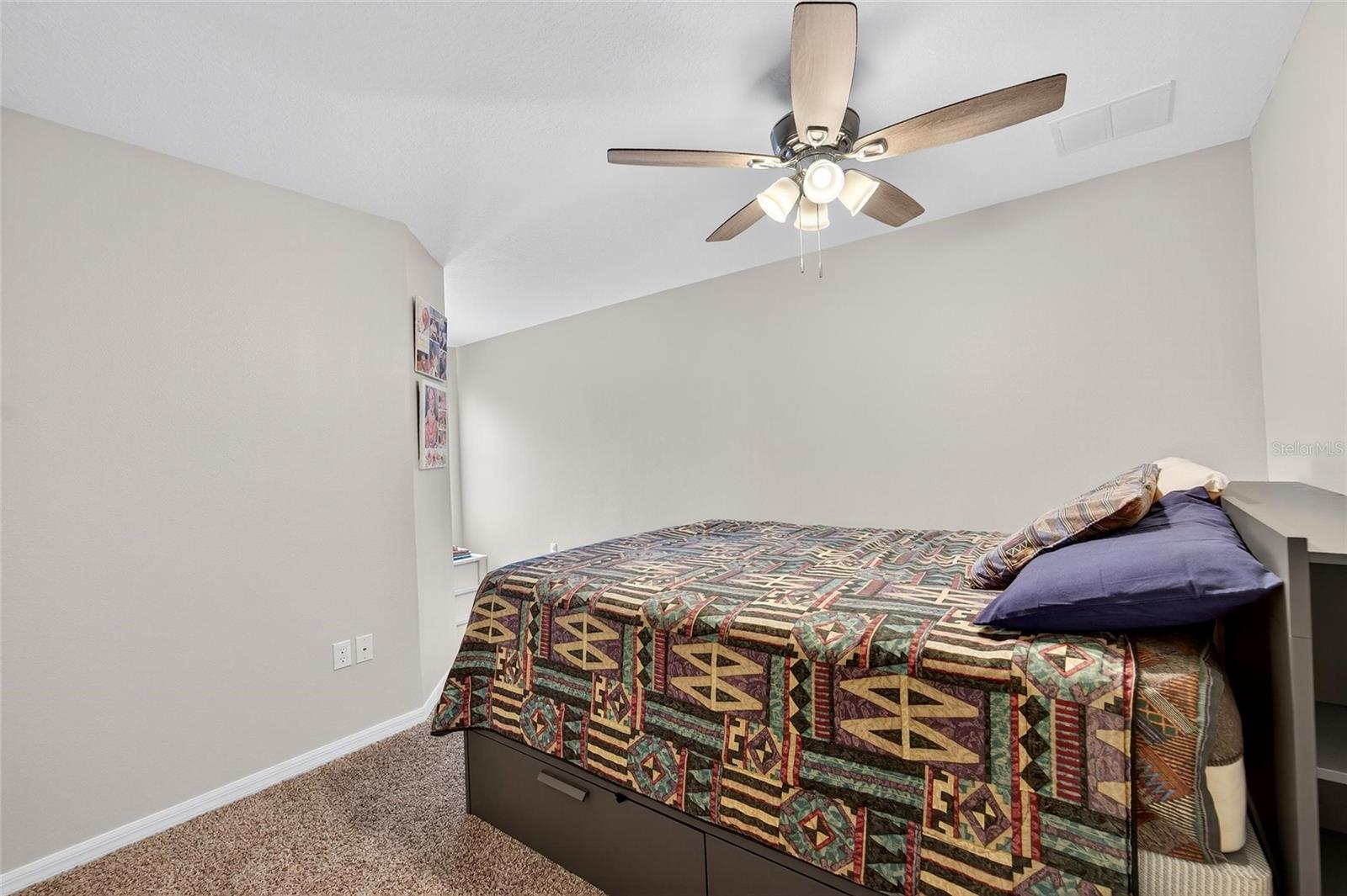 2052 GREENWOOD VALLEY DRIVE, Plant City, FL 33563