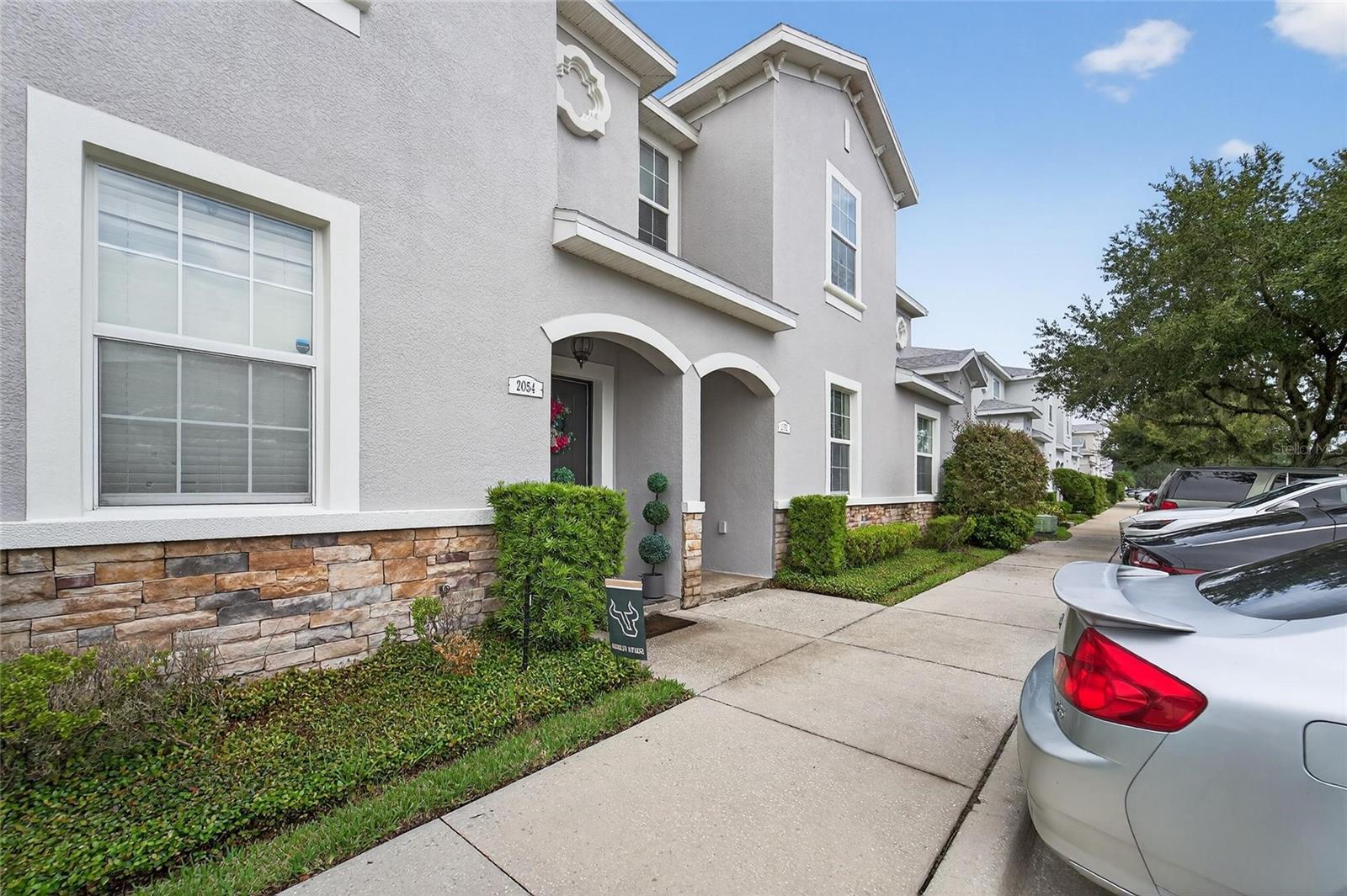 2052 GREENWOOD VALLEY DRIVE, Plant City, FL 33563 2052 GREENWOOD VALLEY DRIVE, Plant City, FL 33563