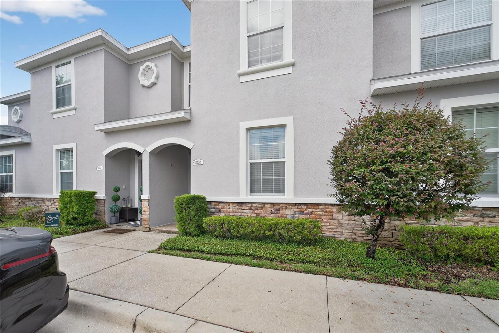 2052 GREENWOOD VALLEY DRIVE, Plant City, FL 33563 2052 GREENWOOD VALLEY DRIVE, Plant City, FL 33563