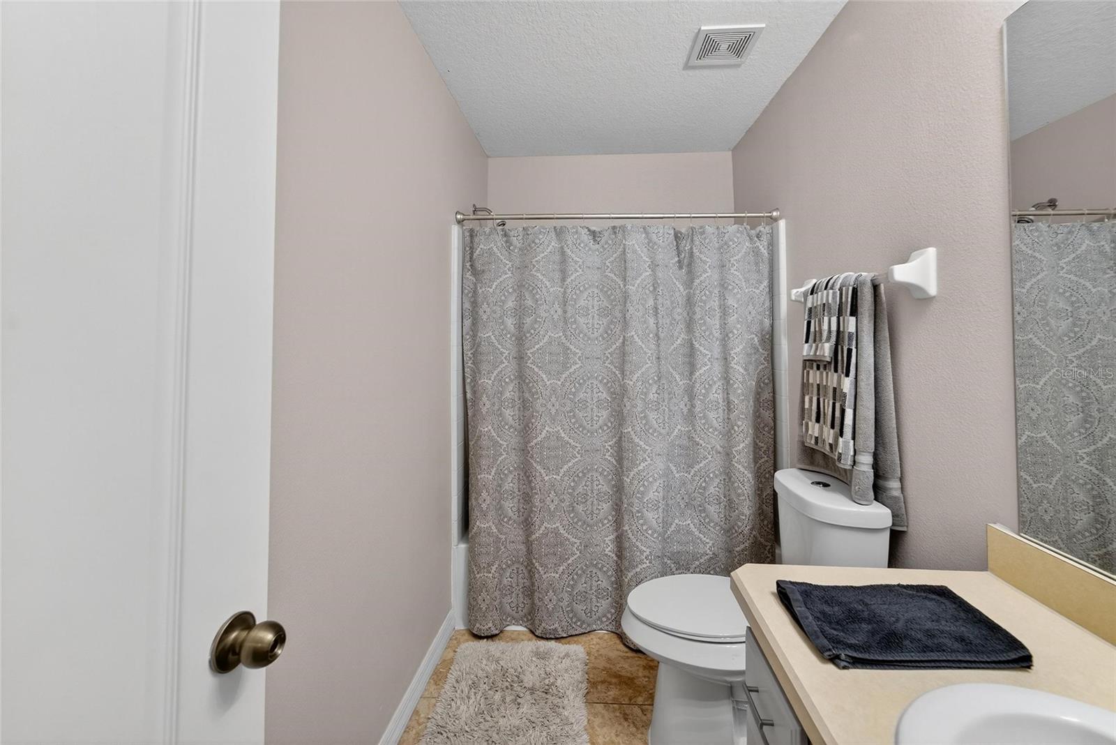 2052 GREENWOOD VALLEY DRIVE, Plant City, FL 33563