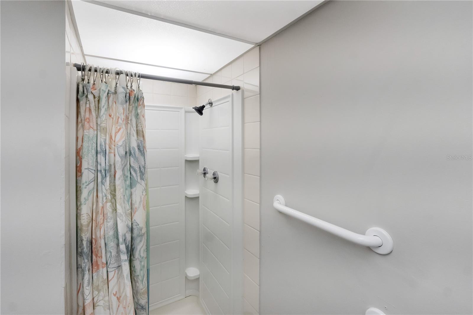 201 KINGS BOULEVARD, #5, Sun City Center, FL 33573 201 KINGS BOULEVARD, #5, Sun City Center, FL 33573