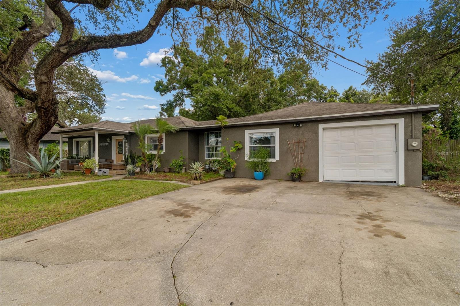 7307 N HUNTLEY AVENUE, Tampa, FL 33604