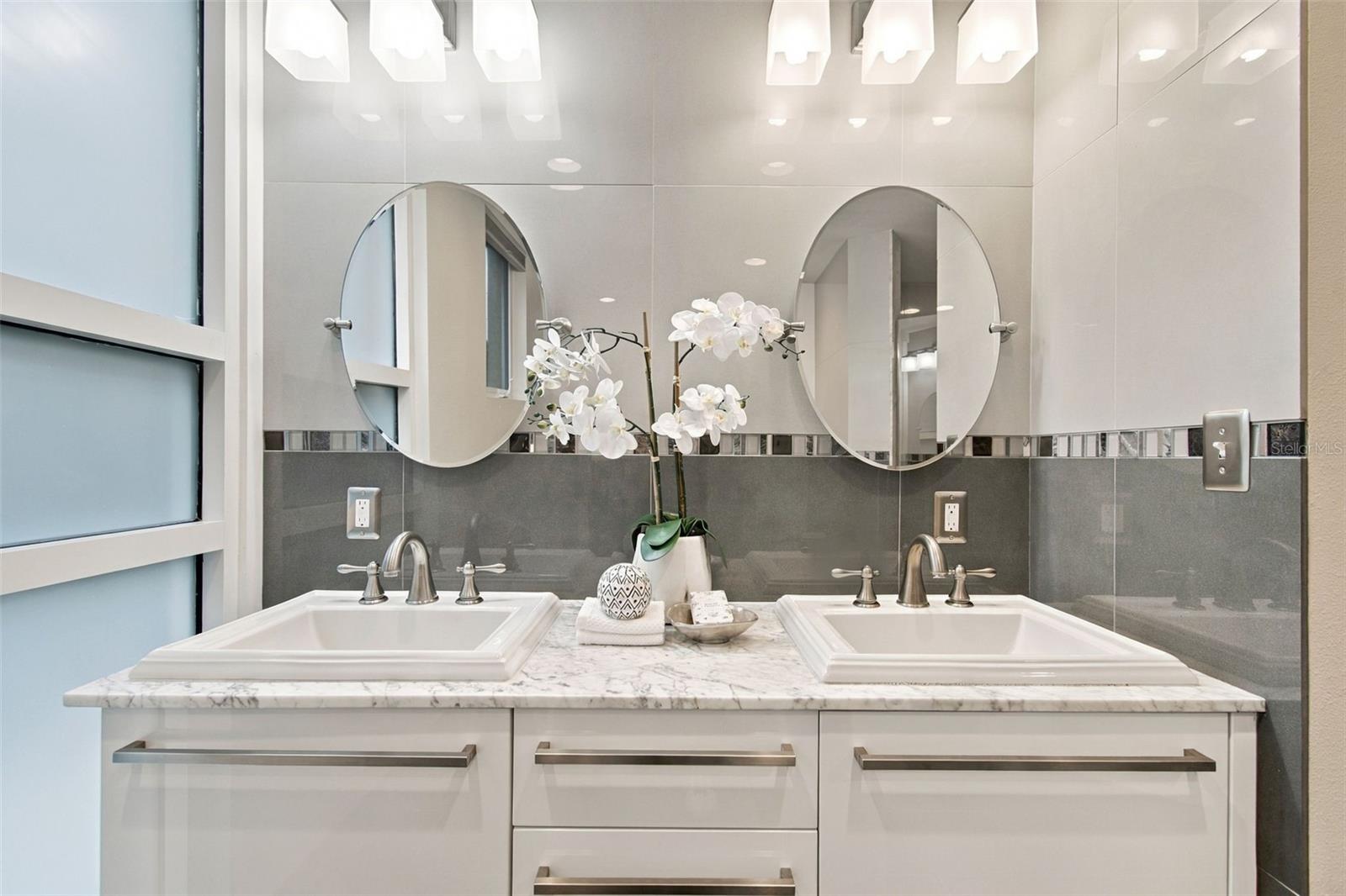 205 5TH AVENUE N, #201, St Petersburg, FL 33701