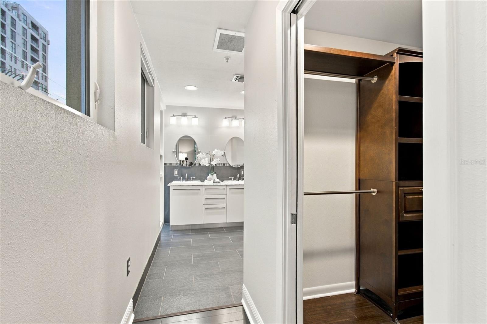 205 5TH AVENUE N, #201, St Petersburg, FL 33701