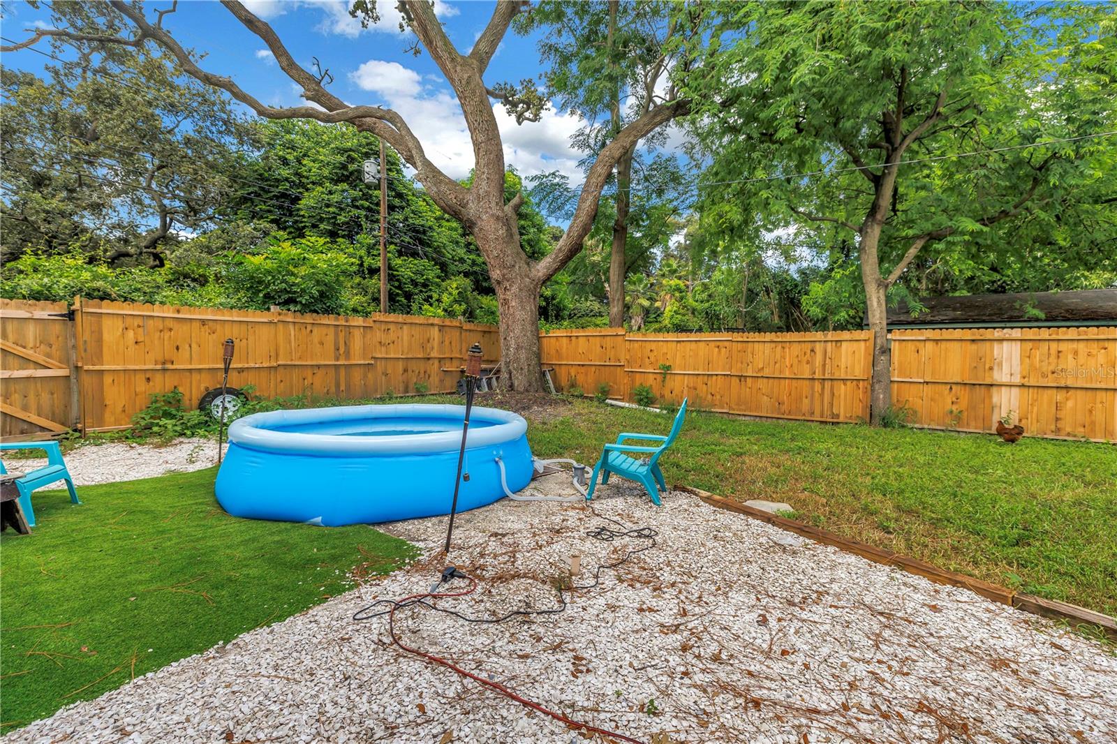2000 27TH AVENUE N, St Petersburg, FL 33713