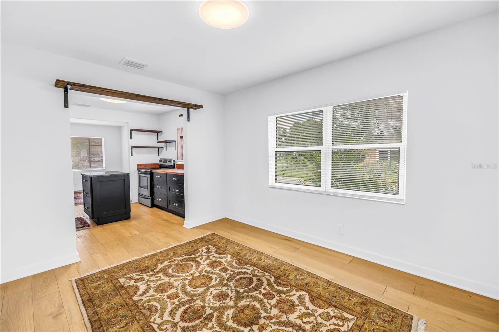 2000 27TH AVENUE N, St Petersburg, FL 33713
