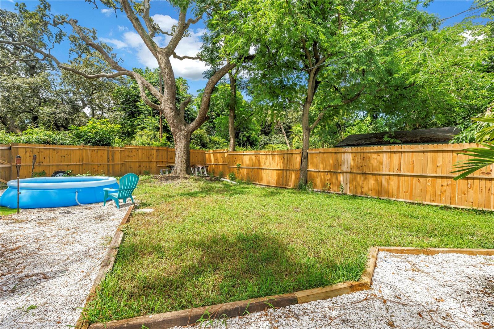 2000 27TH AVENUE N, St Petersburg, FL 33713