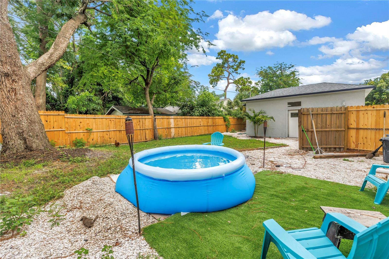 2000 27TH AVENUE N, St Petersburg, FL 33713