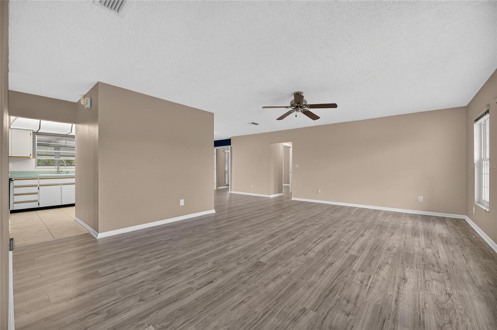 1743 COCO PALM CIRCLE, Sun City Center, FL 33573