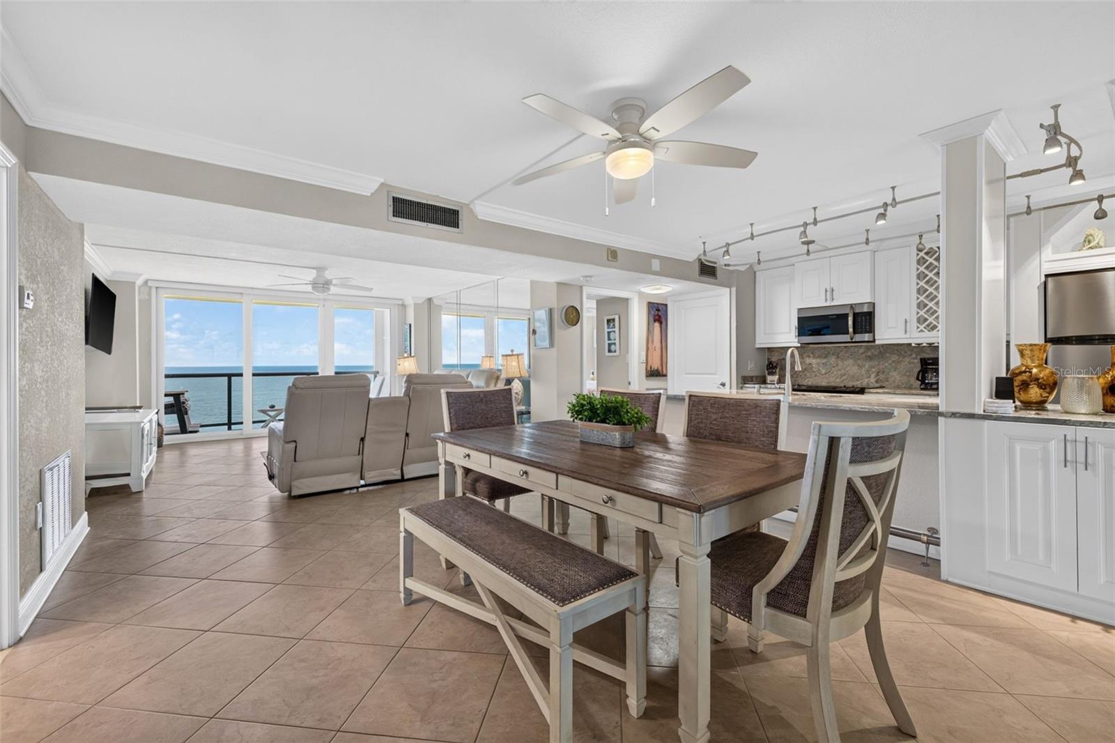 440 S GULFVIEW BOULEVARD, #1407, Clearwater, FL 33767
