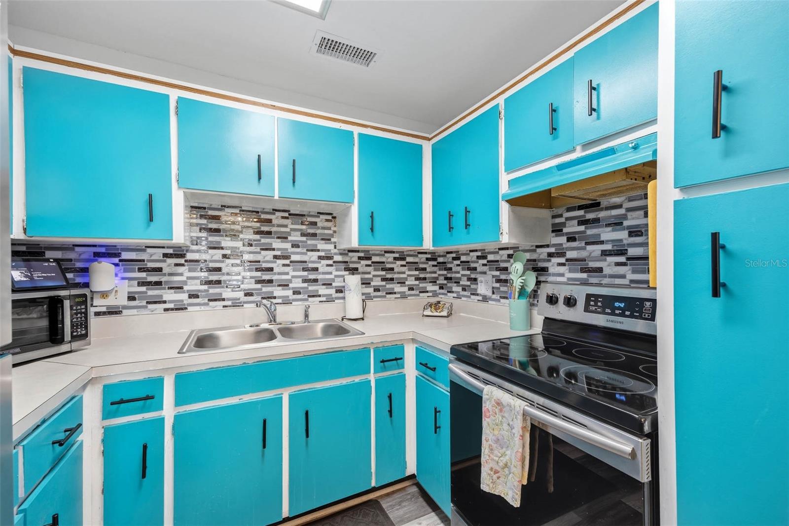 341 S MCMULLEN BOOTH ROAD, #147, Clearwater, FL 33759