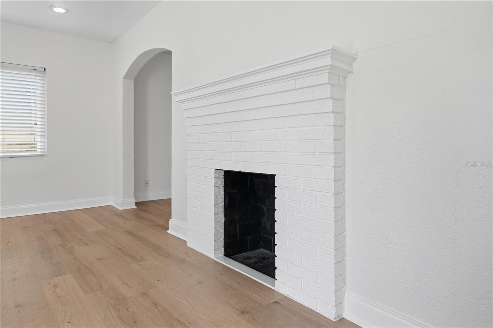 2861 17TH AVENUE N, St Petersburg, FL 33713