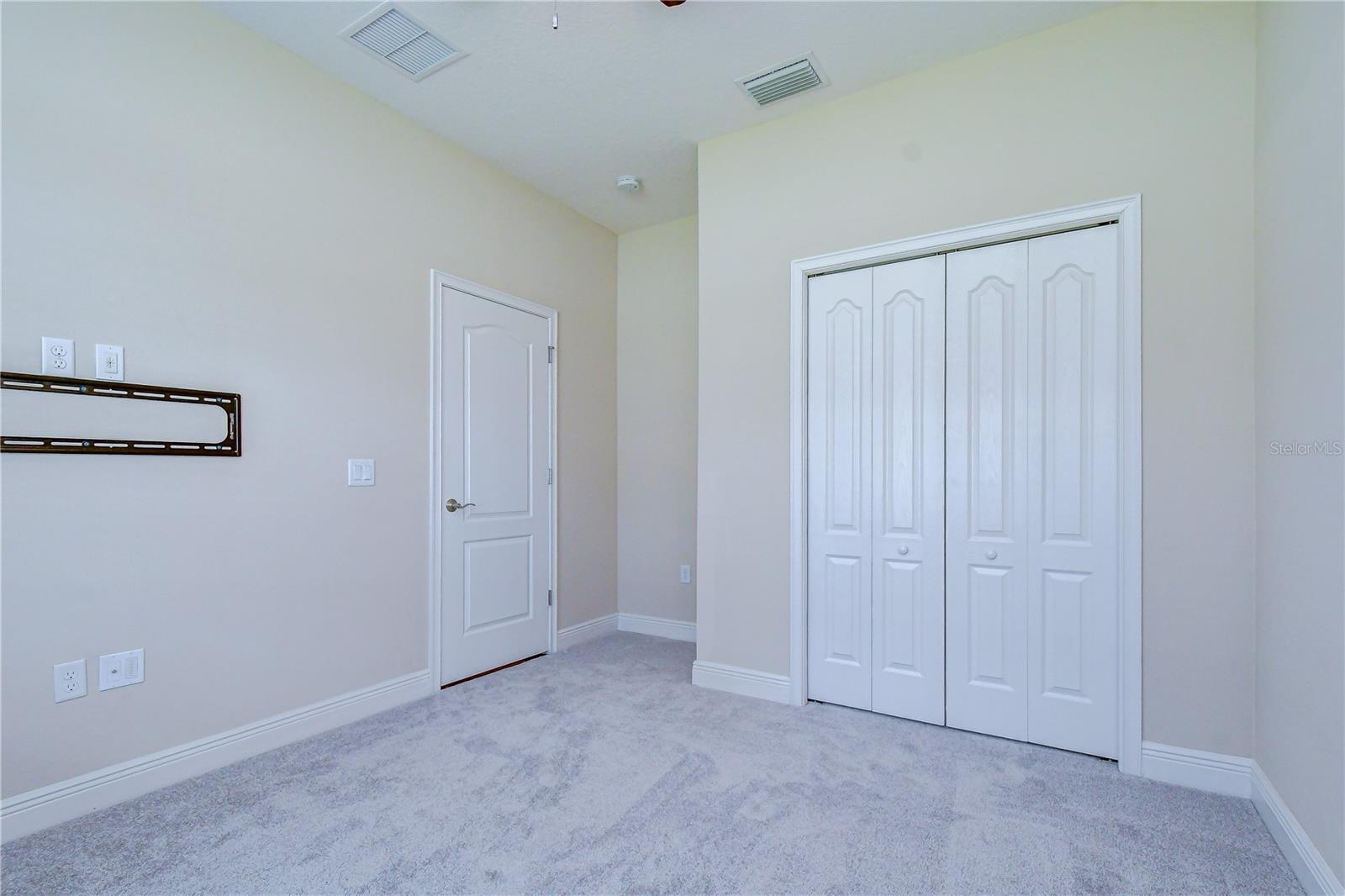 826 VINO VERDE CIRCLE, Brandon, FL 33511