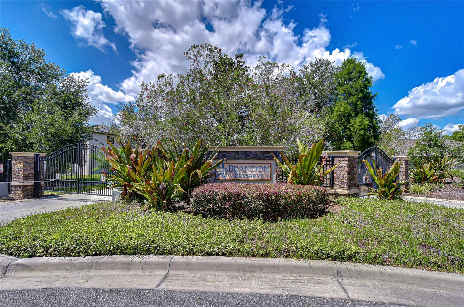 826 VINO VERDE CIRCLE, Brandon, FL 33511