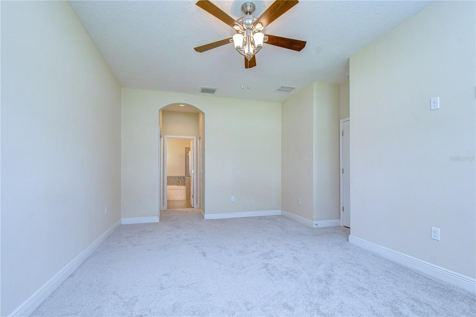 826 VINO VERDE CIRCLE, Brandon, FL 33511
