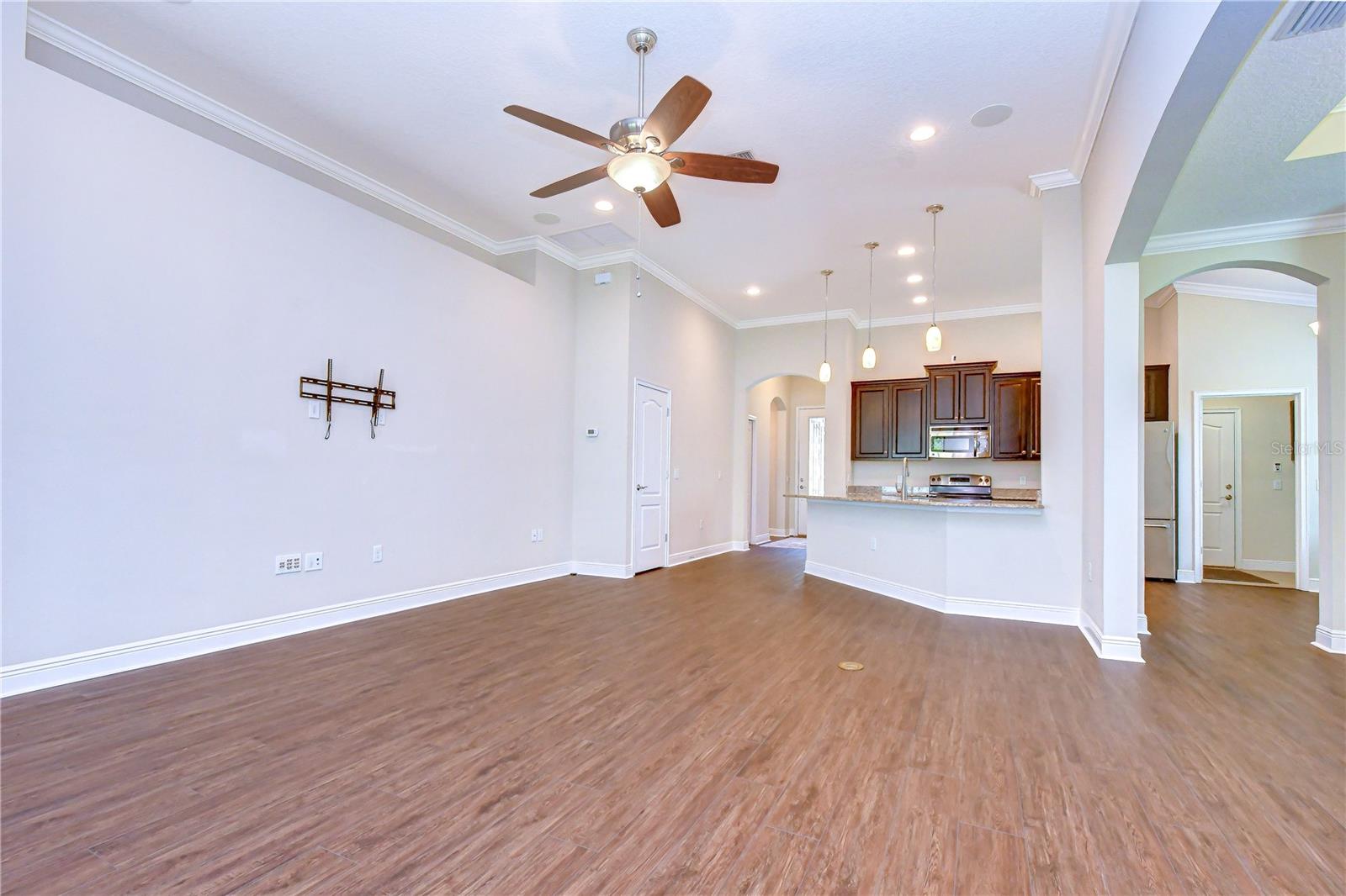 826 VINO VERDE CIRCLE, Brandon, FL 33511