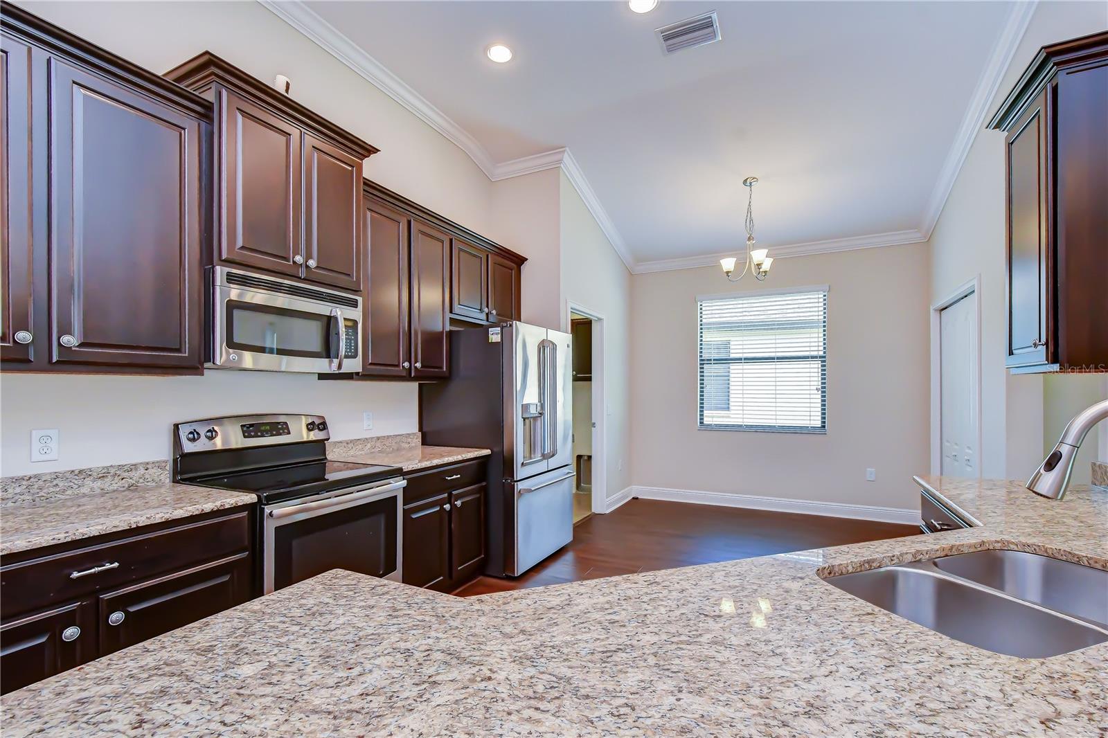 826 VINO VERDE CIRCLE, Brandon, FL 33511