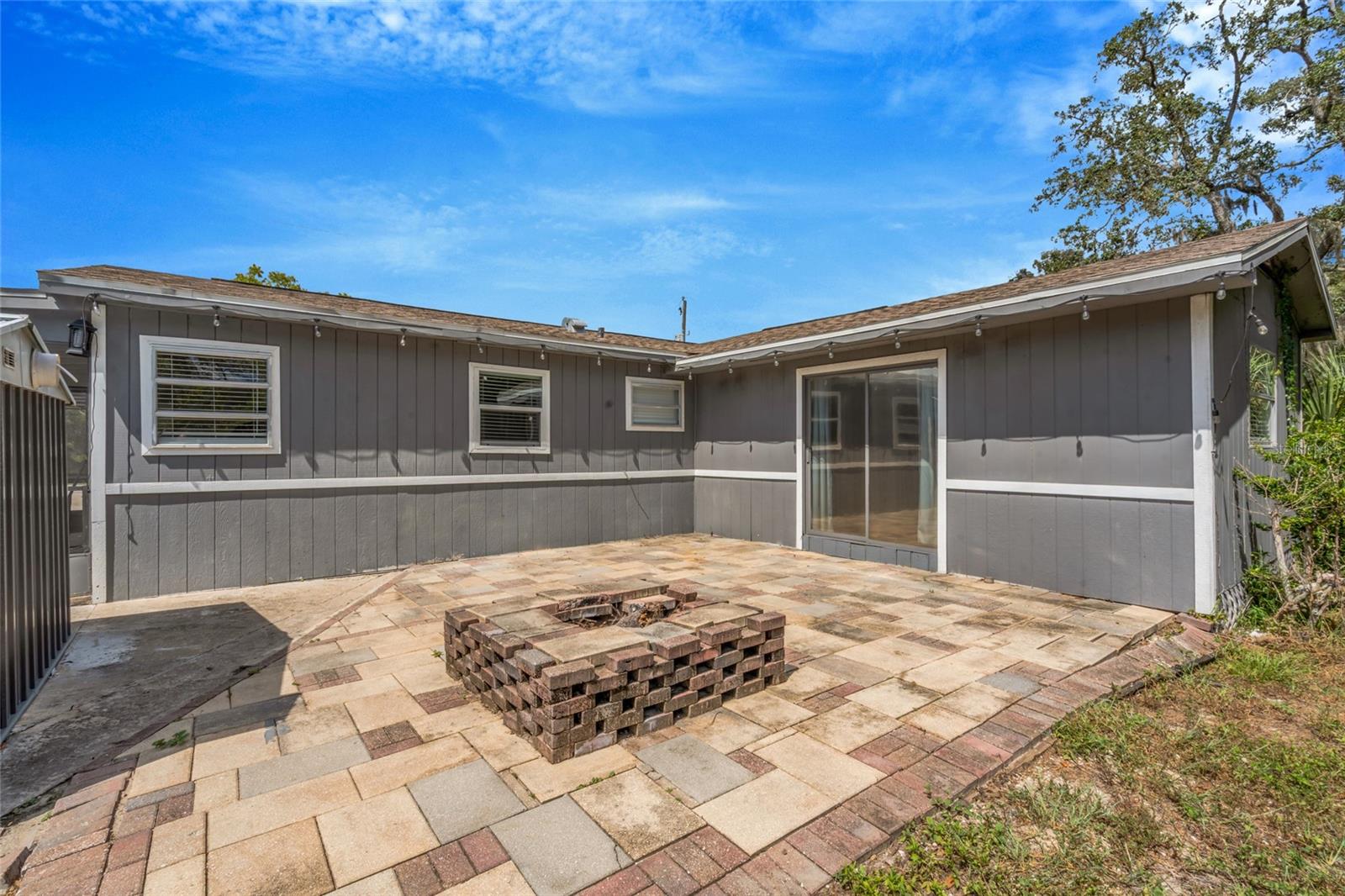 Outdoor Patio / Firepit