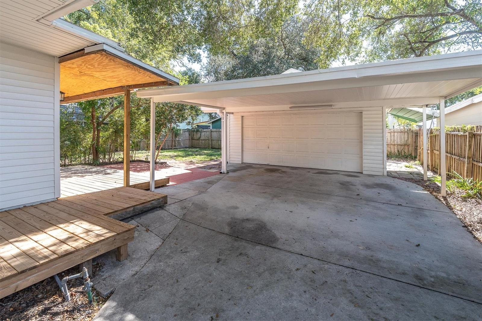 104 W LAMBRIGHT STREET, Tampa, FL 33604