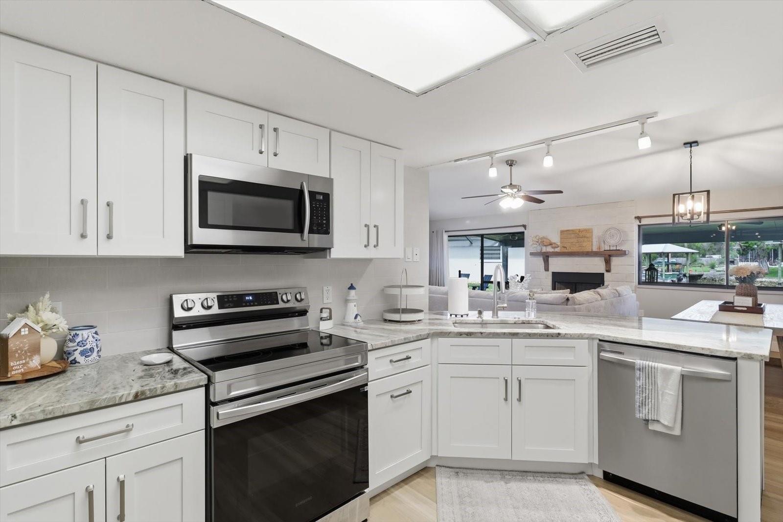 11271 W CORAL COURT, Crystal River, FL 34429