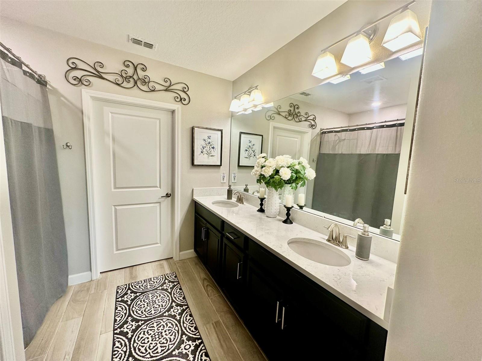 Master Ensuite