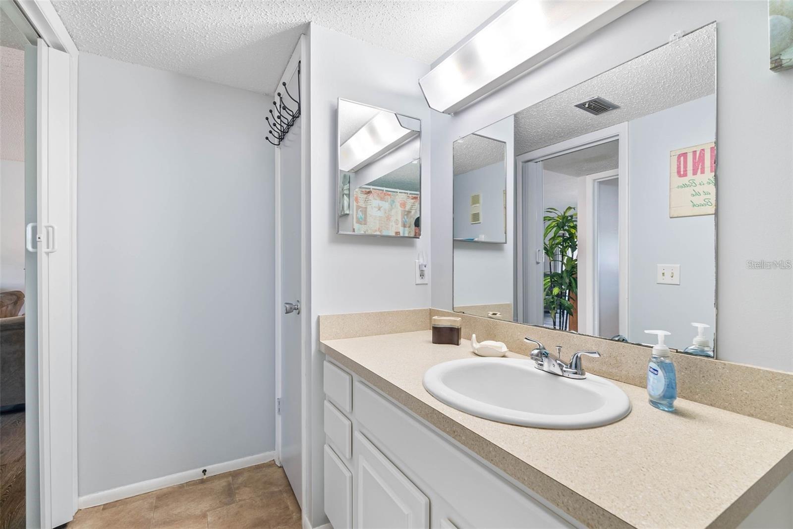 870 VIRGINIA STREET, #104, Dunedin, FL 34698