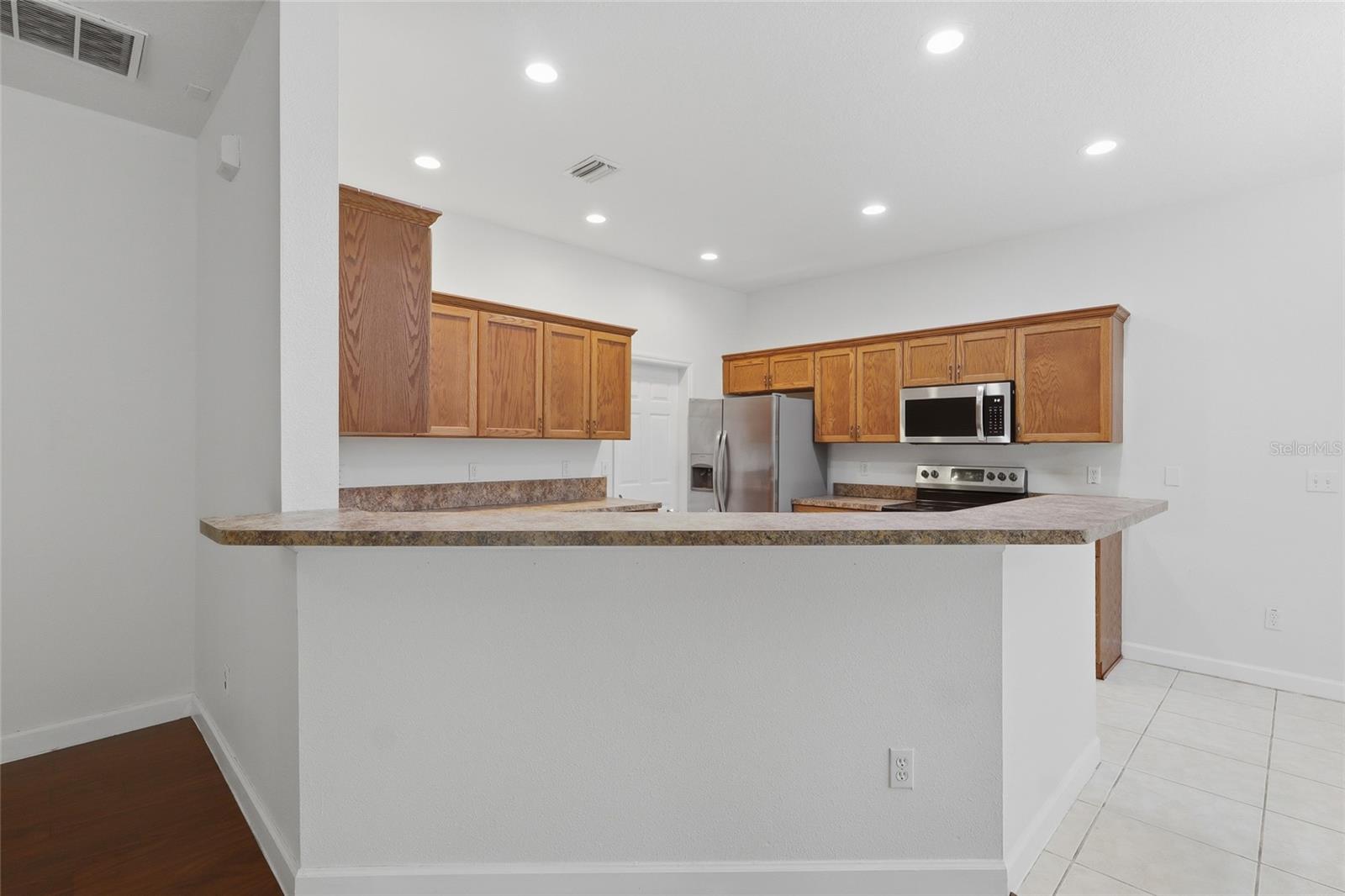 2621 FIDDLESTICK CIRCLE, Lutz, FL 33559