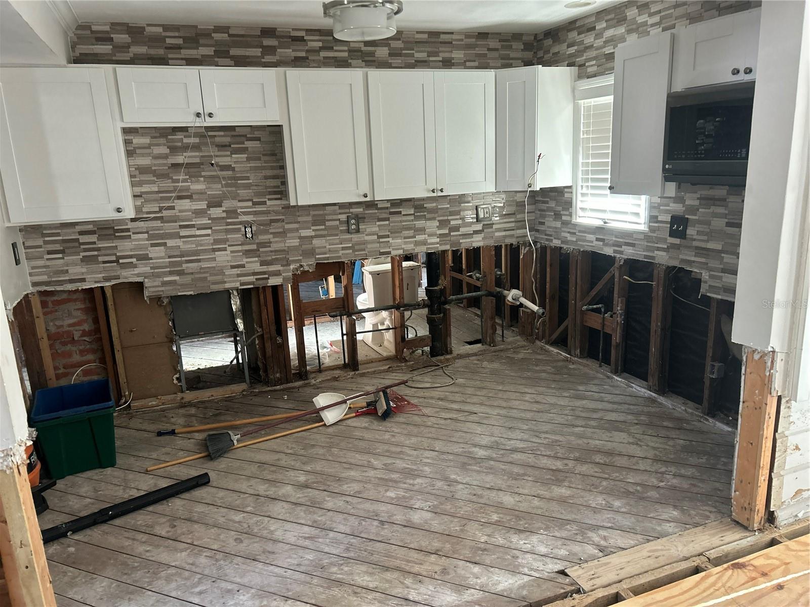 3008 DUPONT STREET S, Gulfport, FL 33707