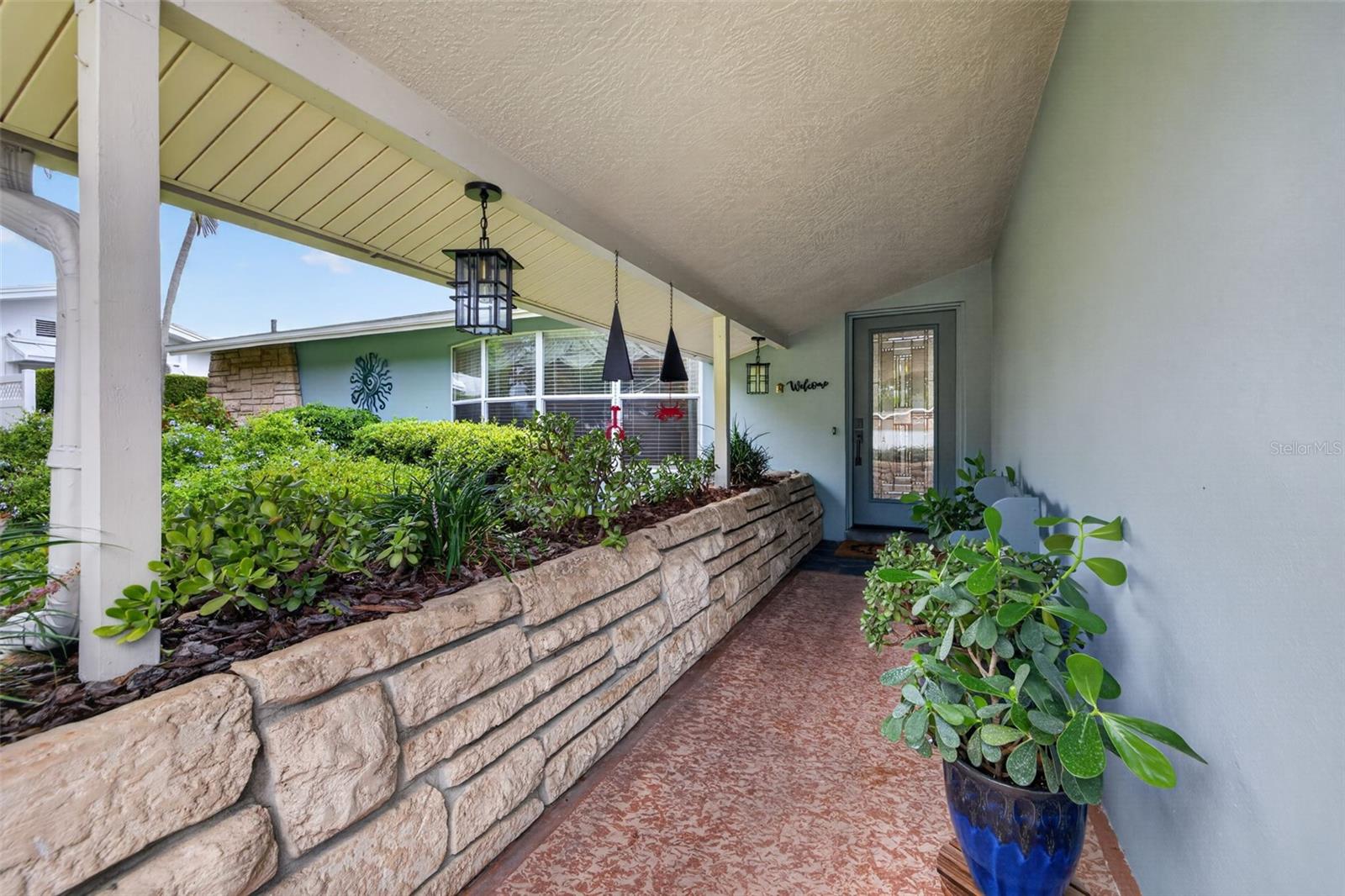 Front Door and covered walkway Front Door and covered walkway