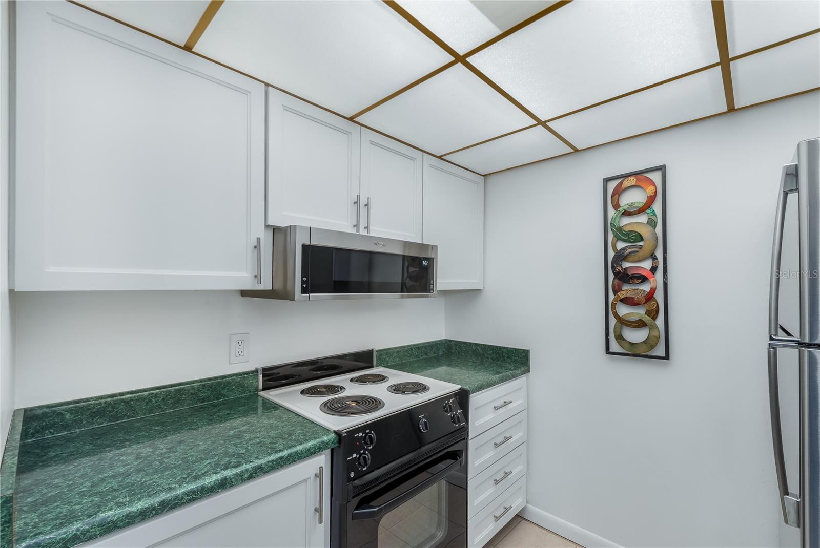Plenty of counter and storage space