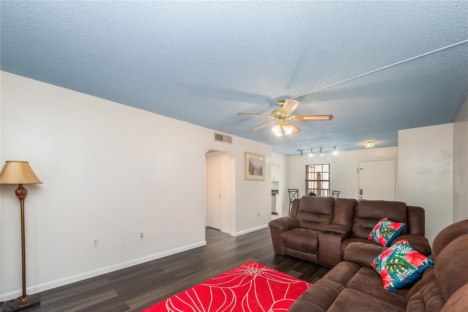 A condo that feels like home