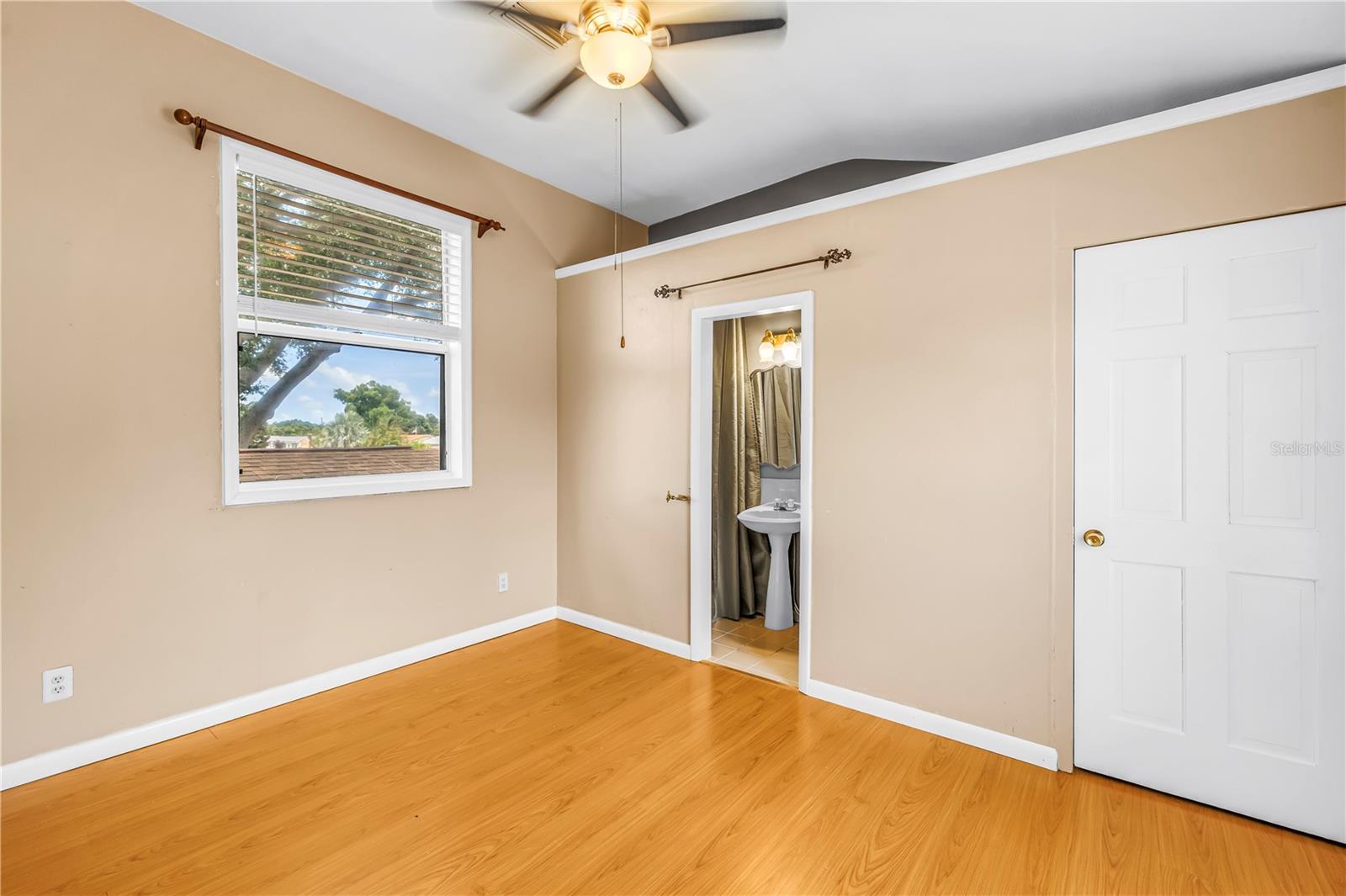 7999 RIDGE ROAD, Seminole, FL 33772