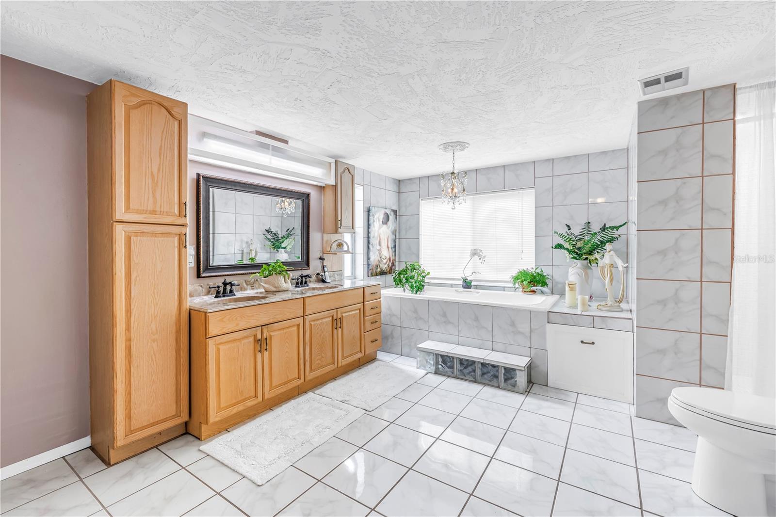 7999 RIDGE ROAD, Seminole, FL 33772