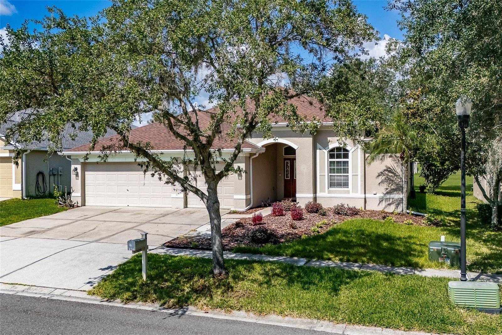 1438 EMERALD HILL WAY, Valrico, FL 33594