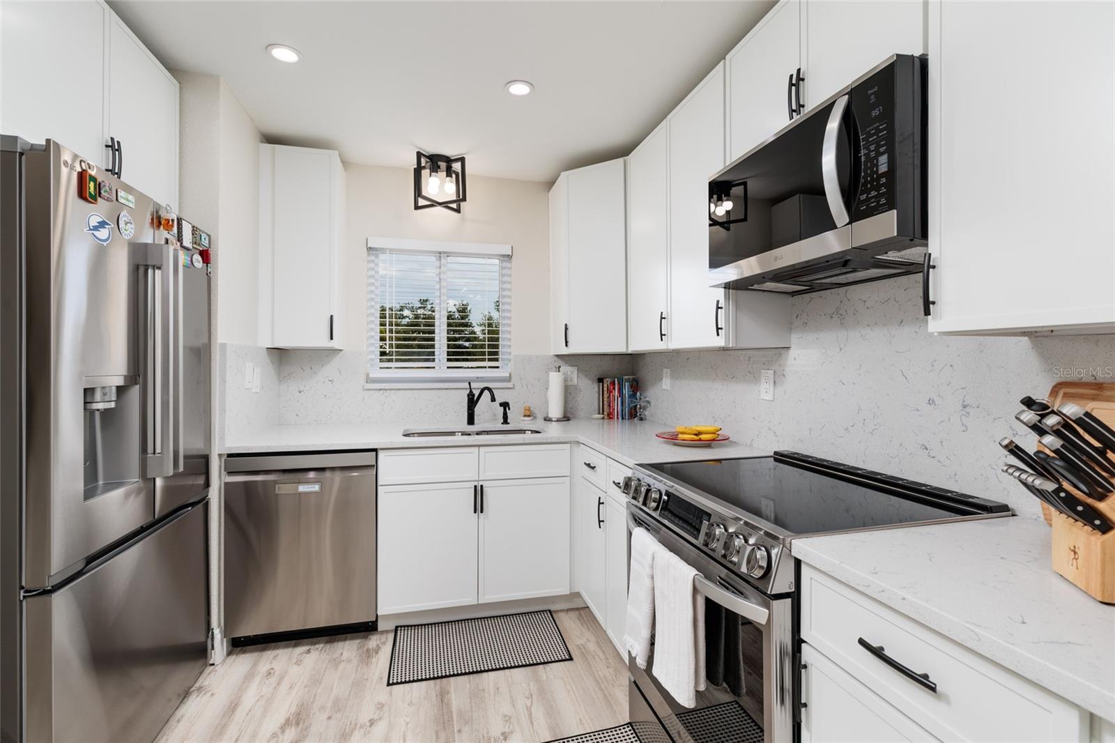 4595 CHANCELLOR STREET NE, #114, St Petersburg, FL 33703