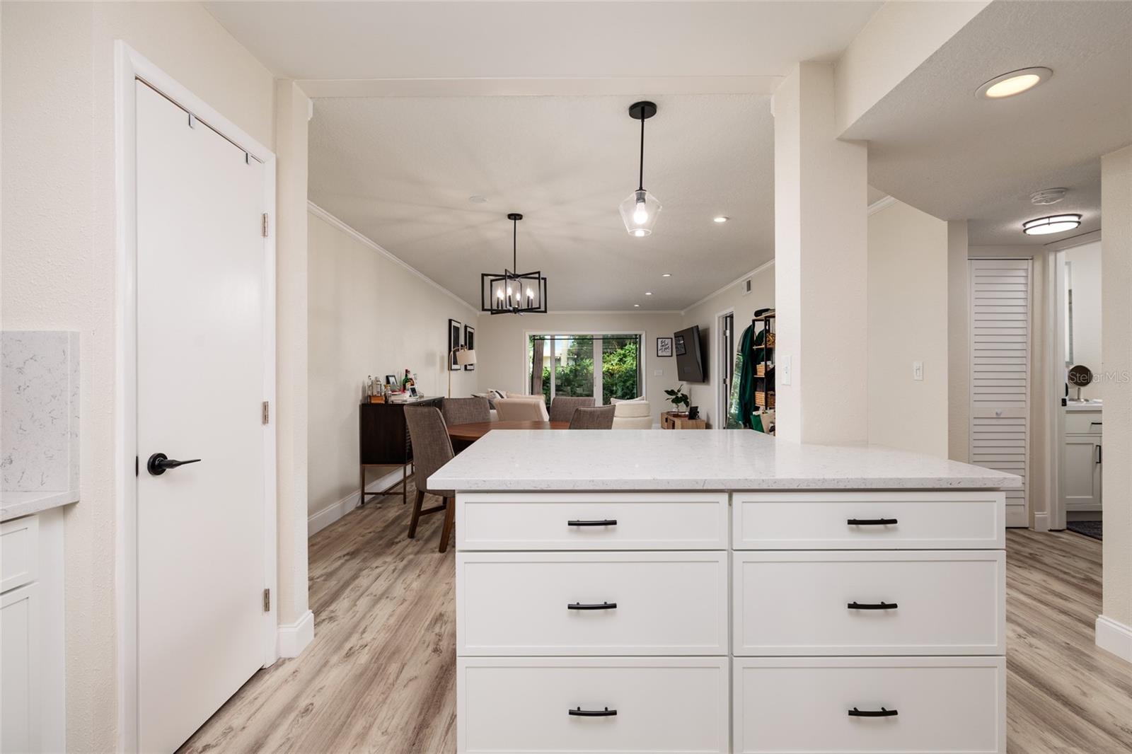 4595 CHANCELLOR STREET NE, #114, St Petersburg, FL 33703