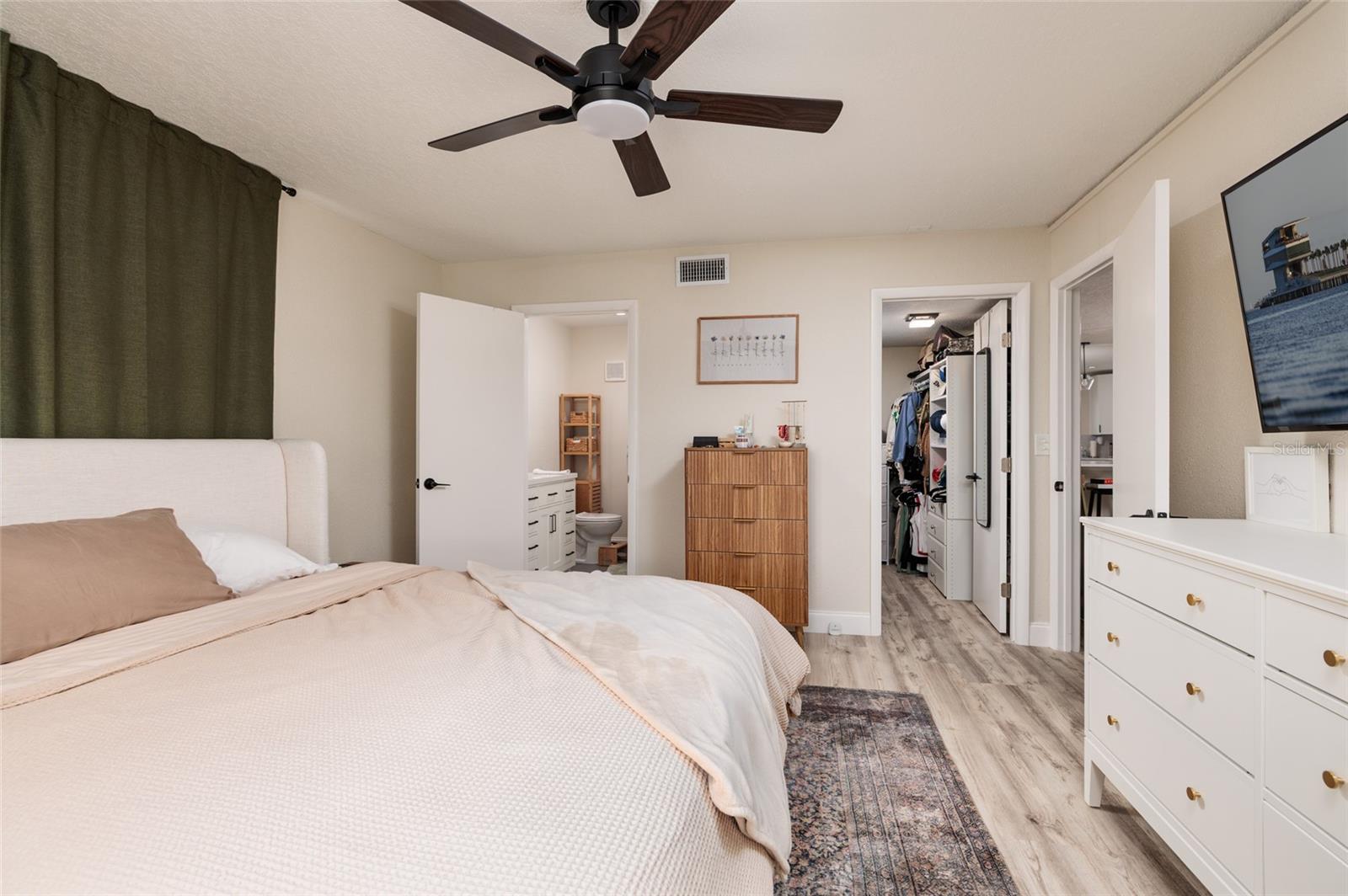 4595 CHANCELLOR STREET NE, #114, St Petersburg, FL 33703