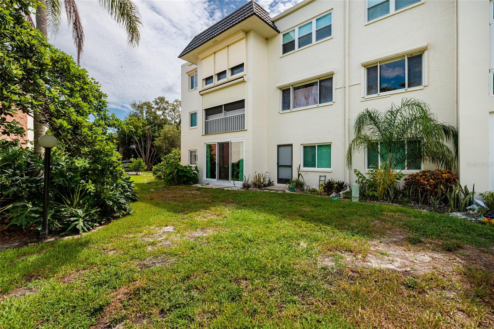 4595 CHANCELLOR STREET NE, #114, St Petersburg, FL 33703