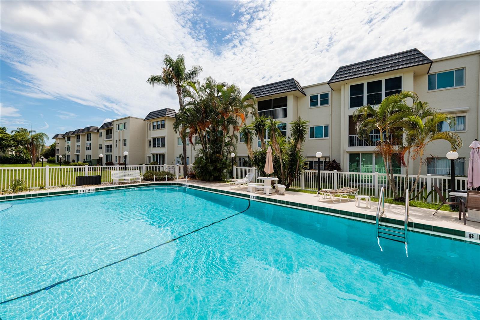 4595 CHANCELLOR STREET NE, #114, St Petersburg, FL 33703