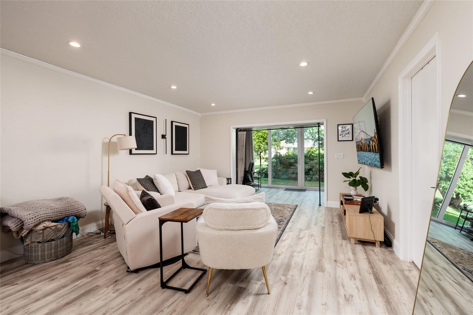 4595 CHANCELLOR STREET NE, #114, St Petersburg, FL 33703