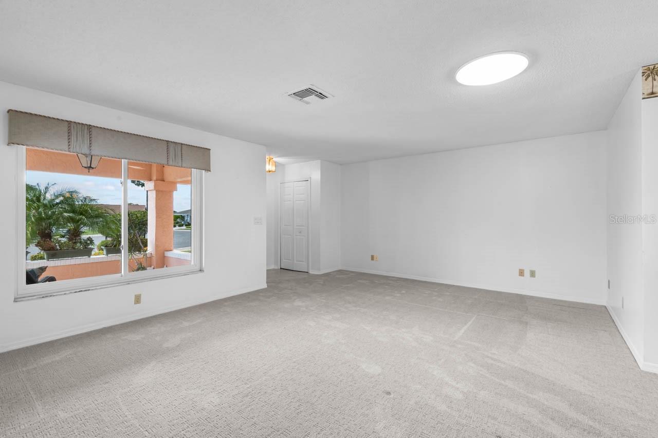 1001 ARDMORE WAY, Sun City Center, FL 33573